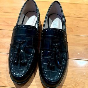 Zara tassel loafers 6.5 black